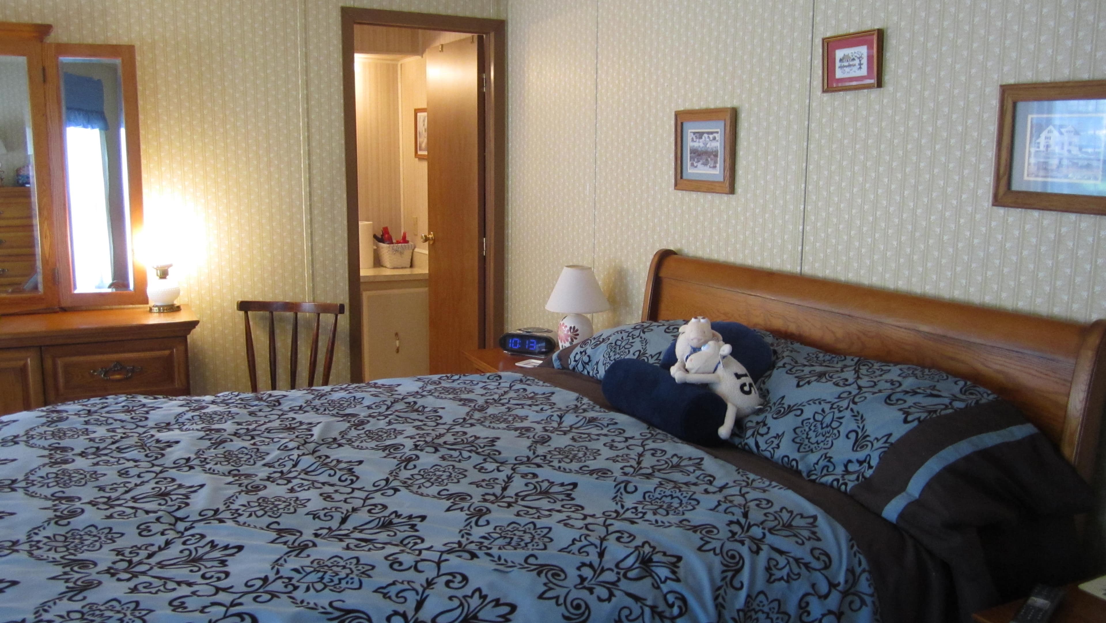 IMG_3459 2-9 bdrm.JPG